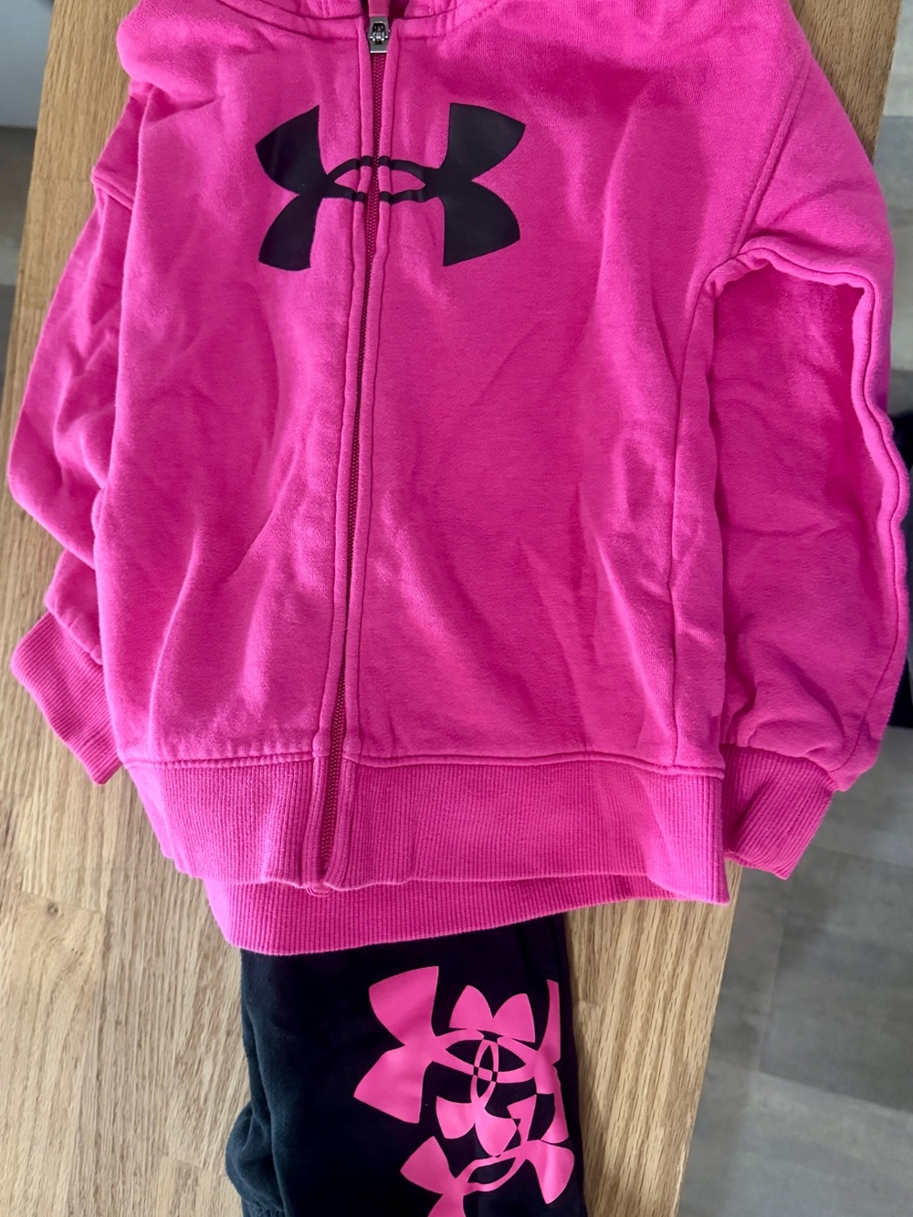 Under Armour Hot Pink Full-Zip Hoodie with Black Logo with Matching Sweats